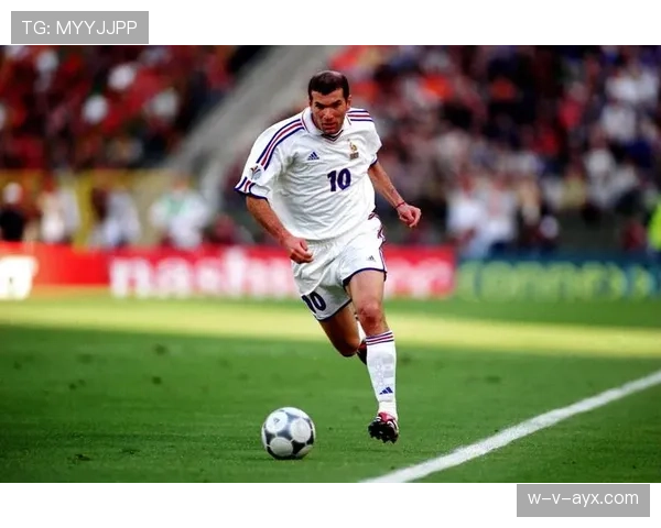 德布劳内状态火热重塑中场传奇，被赞新时代齐达内