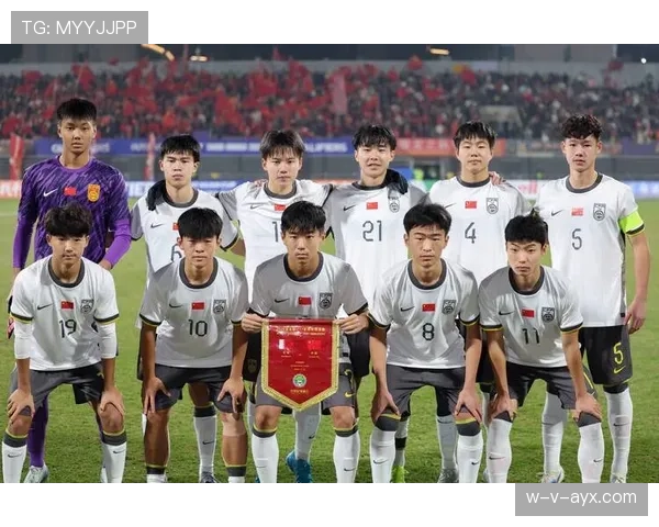 东亚足球争霸战火重燃,亚洲杯豪强对决引爆球迷期待 东亚足球争霸战火重燃,亚洲杯豪强对决引爆球迷期待