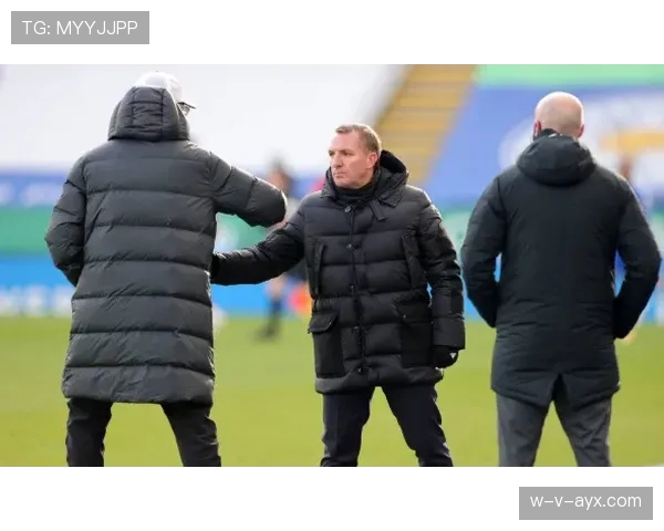 冷血热刺：无序战术、信任危机与无冠豪门——逆袭之路在哪？