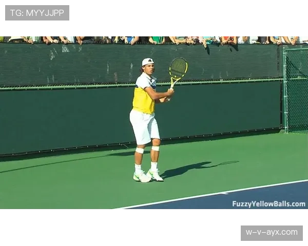 纳达尔训练完直接啃冰块？这自律程度真让人无语了